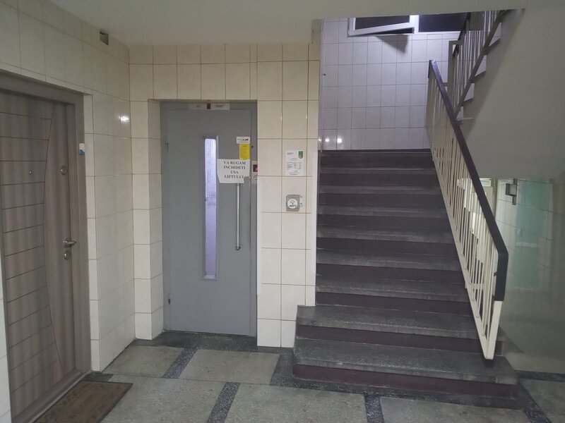 Obor, Colentina Teiul Doamnei, langa Sectia 7 Politie,8 minute Obor,